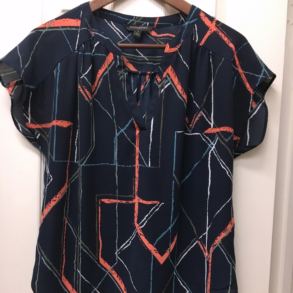 Banana Republic Geometric Patterned Blouse